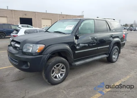 2005 Toyota Sequoia Sr5 V8 z USA, uszkodzony, nr VIN 5TDZT34A35S245205